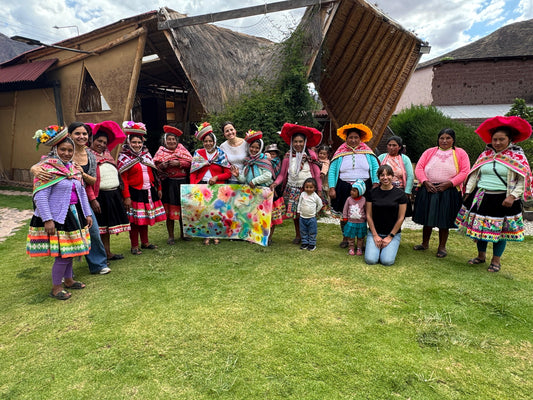 Descubriendo nuevos caminos artísticos: El taller de acuarela para nuestras tejedoras