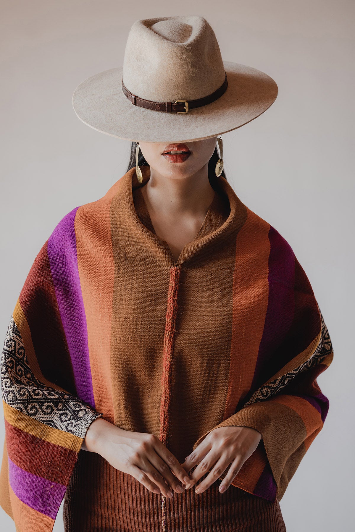 Poncho de oveja 024