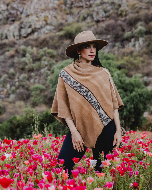 Poncho de alpaca 009