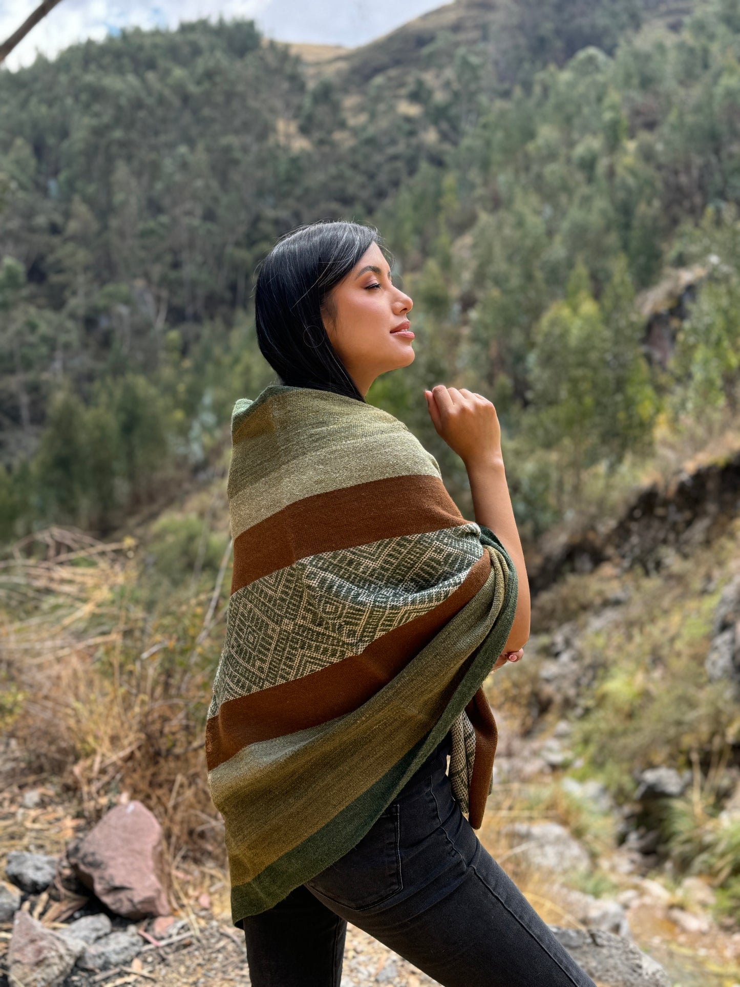 Alpaca poncho 010