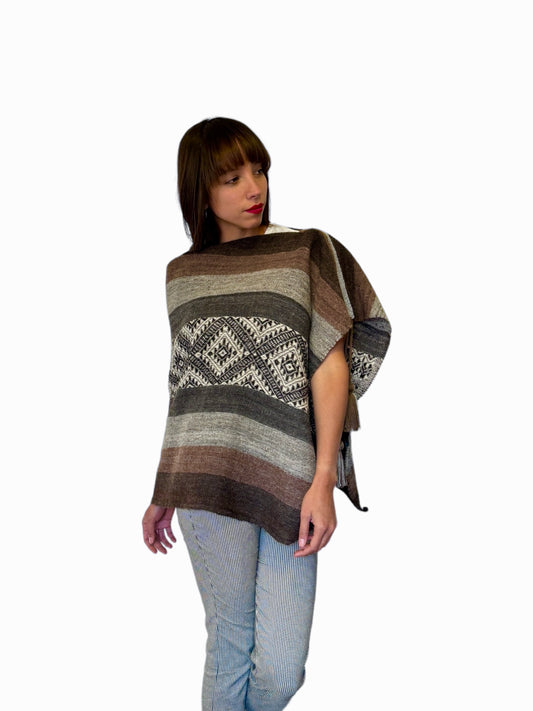 Alpaca poncho 012